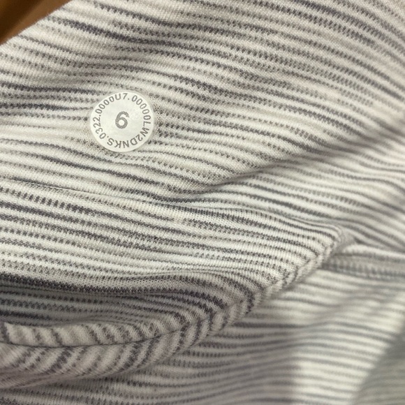 Lululemon Bra Top Women’s 6 - Picture 4 of 4